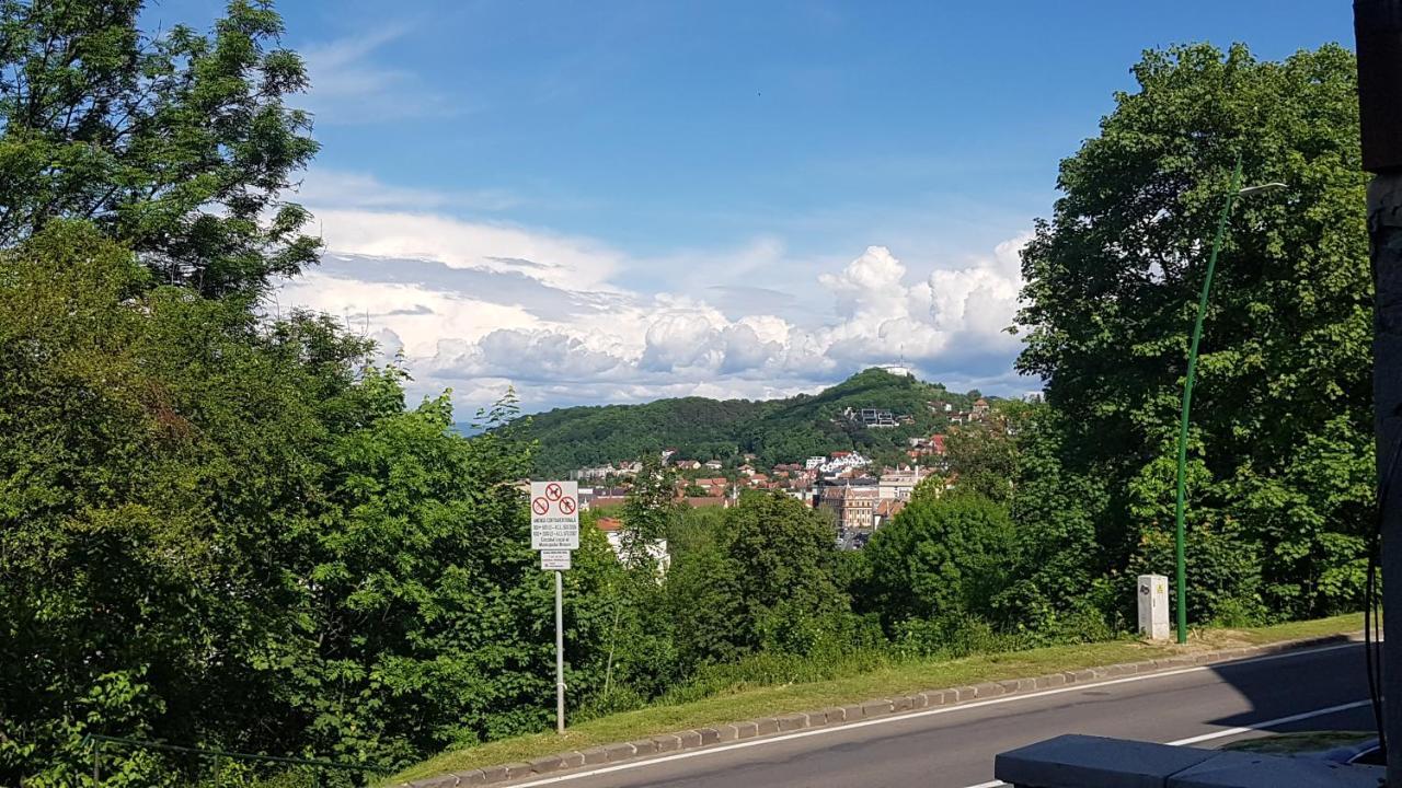 Pif Apart Livada Postei Braşov Exteriör bild
